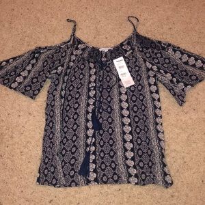 Tilly’s Navy and White top